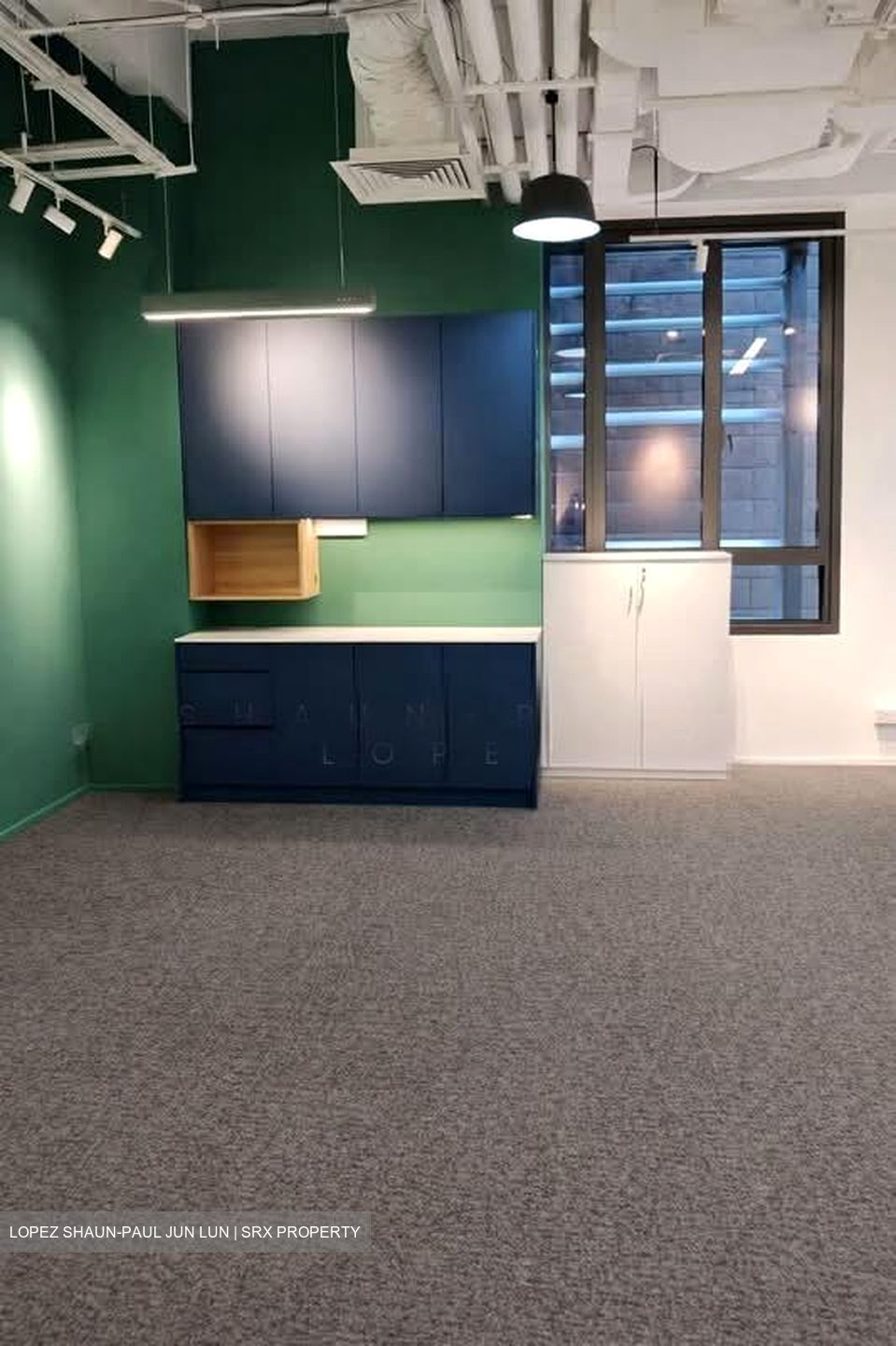 PLUS (D1), Office #547558851
